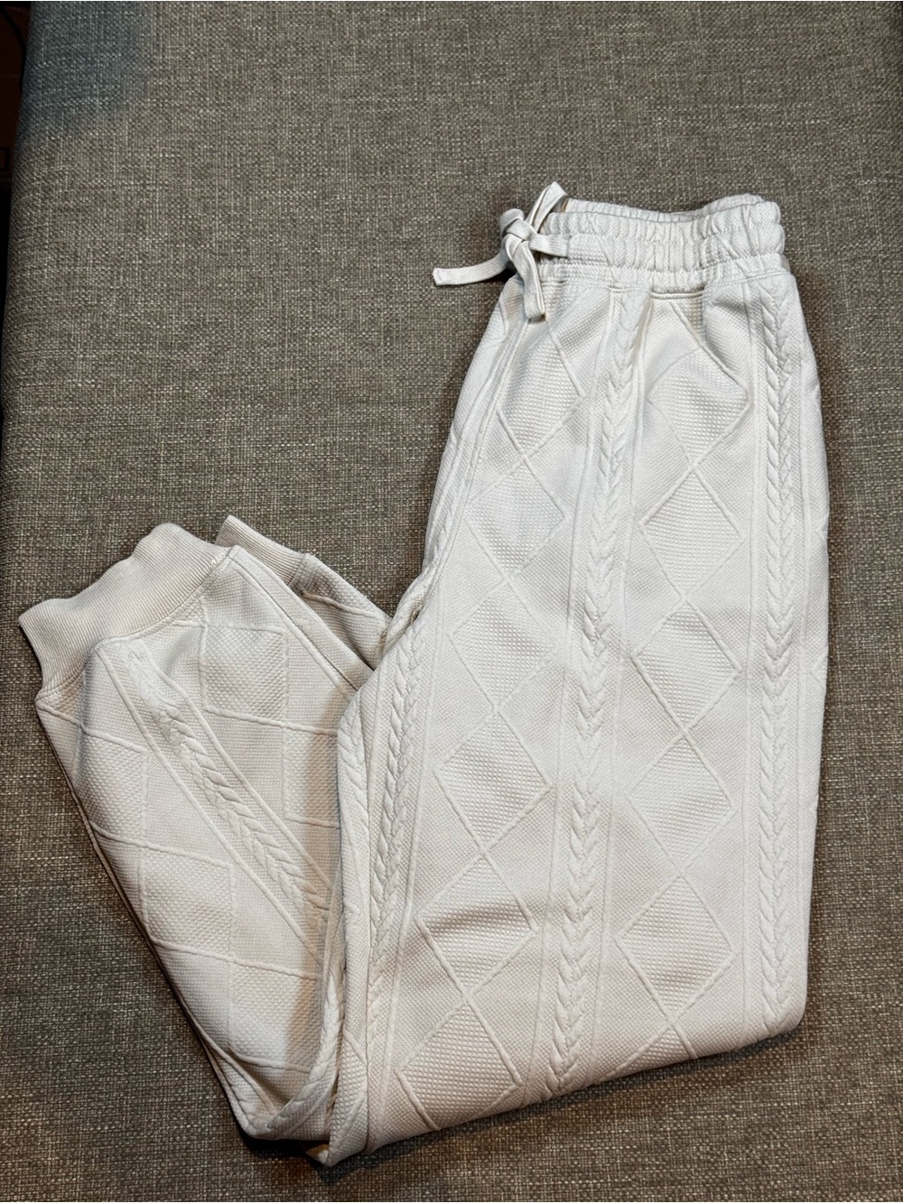 NWOT Easel White Textured Cable Knit Sweatpants Size Small